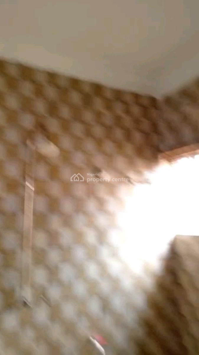 3 Bedroom Flat, Ebute Metta East, Yaba, Lagos, Flat / Apartment for Rent