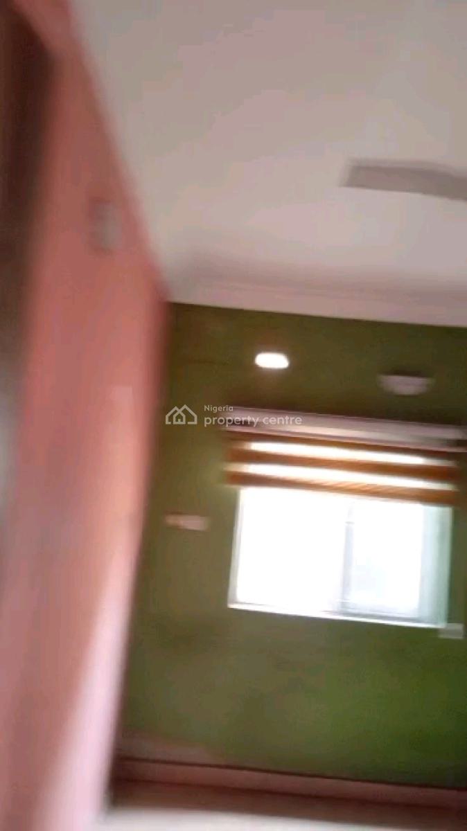 3 Bedroom Flat, Ebute Metta East, Yaba, Lagos, Flat / Apartment for Rent