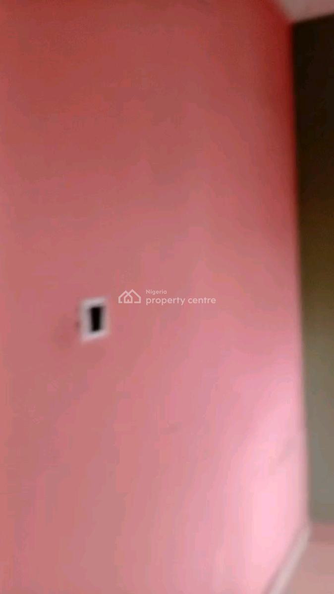 3 Bedroom Flat, Ebute Metta East, Yaba, Lagos, Flat / Apartment for Rent