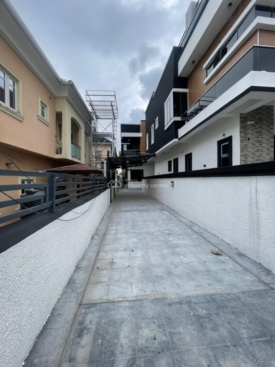 *contemporary4 Bedroom Semi-detached Duplex with Bq, Chevron, Lekki, Lagos, Semi-detached Duplex for Sale