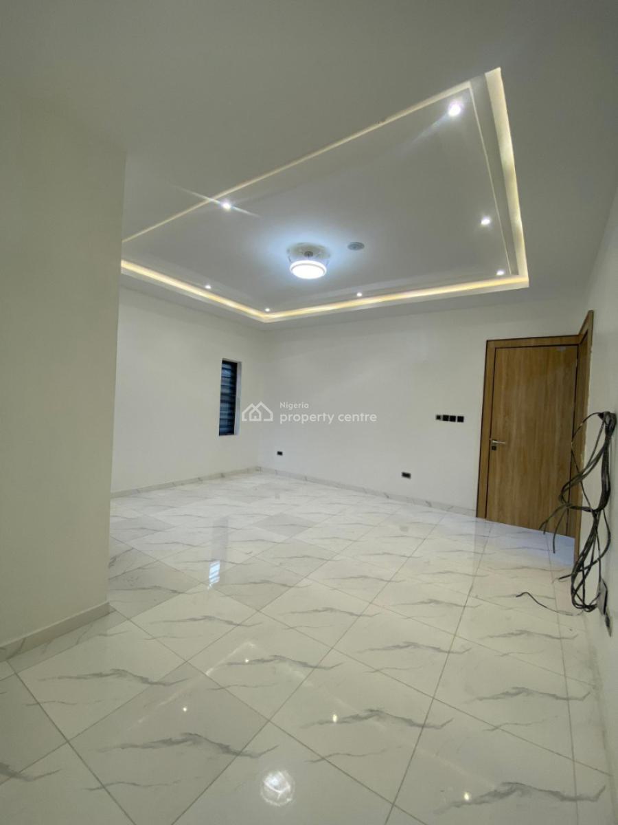 *contemporary4 Bedroom Semi-detached Duplex with Bq, Chevron, Lekki, Lagos, Semi-detached Duplex for Sale