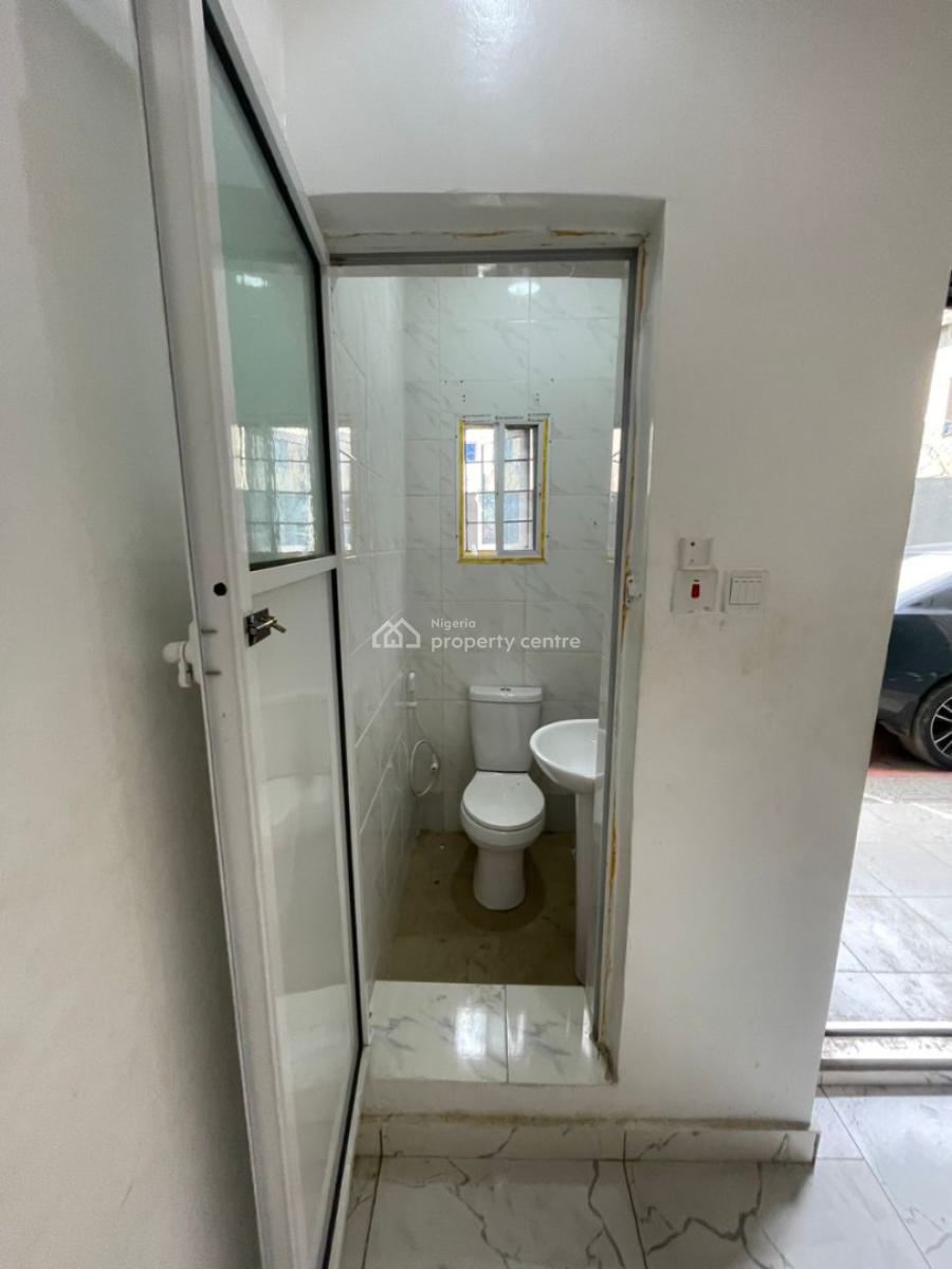 Spacious 2 Bedroom Flat with Wardrobe and Pop, Onigbongbo, Maryland, Lagos, Flat / Apartment for Rent