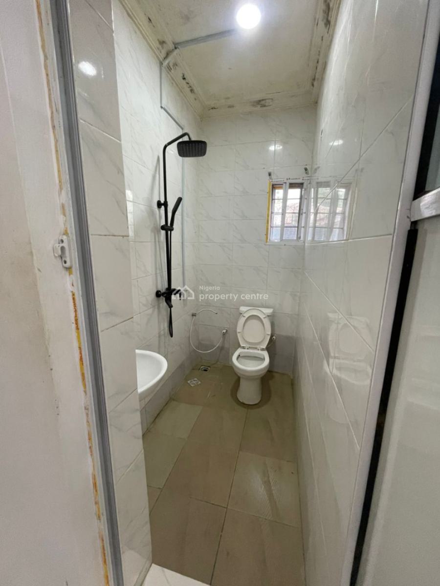 Spacious 2 Bedroom Flat with Wardrobe and Pop, Onigbongbo, Maryland, Lagos, Flat / Apartment for Rent