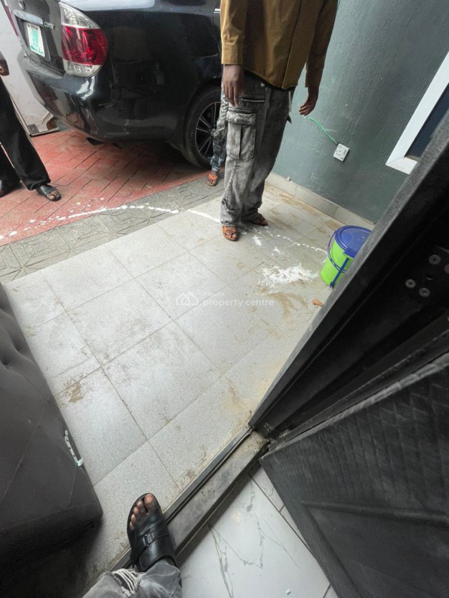 Spacious 2 Bedroom Flat with Wardrobe and Pop, Onigbongbo, Maryland, Lagos, Flat / Apartment for Rent