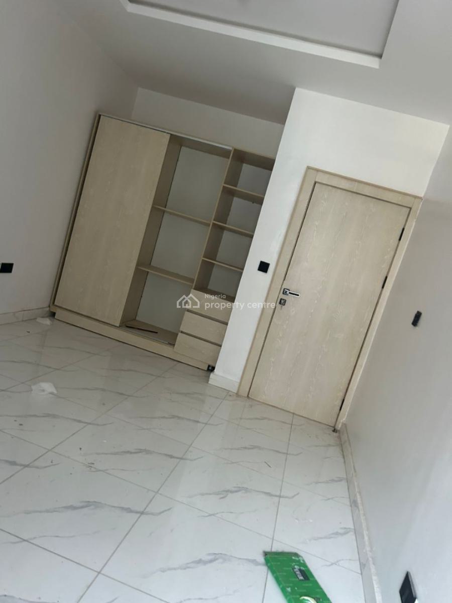 Spacious Two Bedroom Flat, Ikate, Lekki, Lagos, Flat / Apartment for Rent