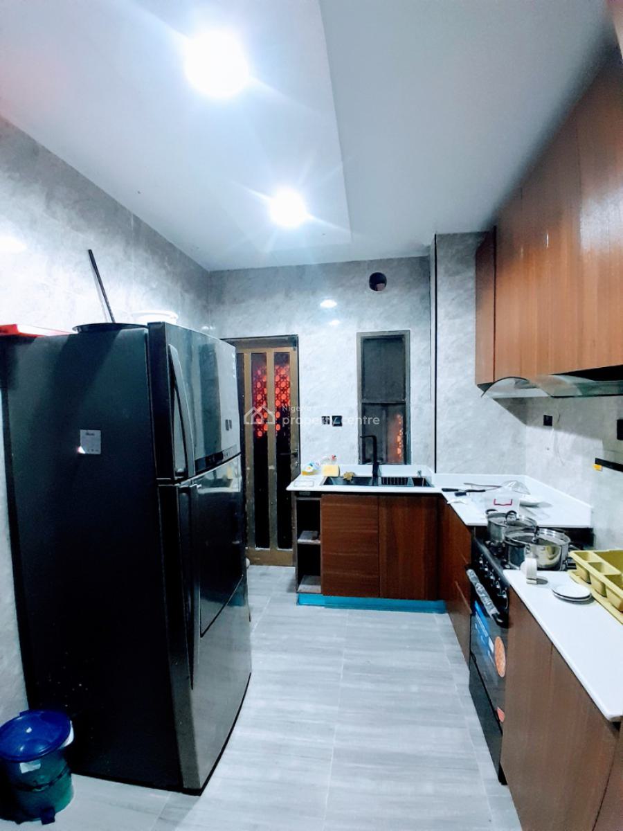 Furnished and Well Finished Two Bedroom Apartment, Off Adeola Odeku, Victoria Island (vi), Lagos, Flat / Apartment for Rent