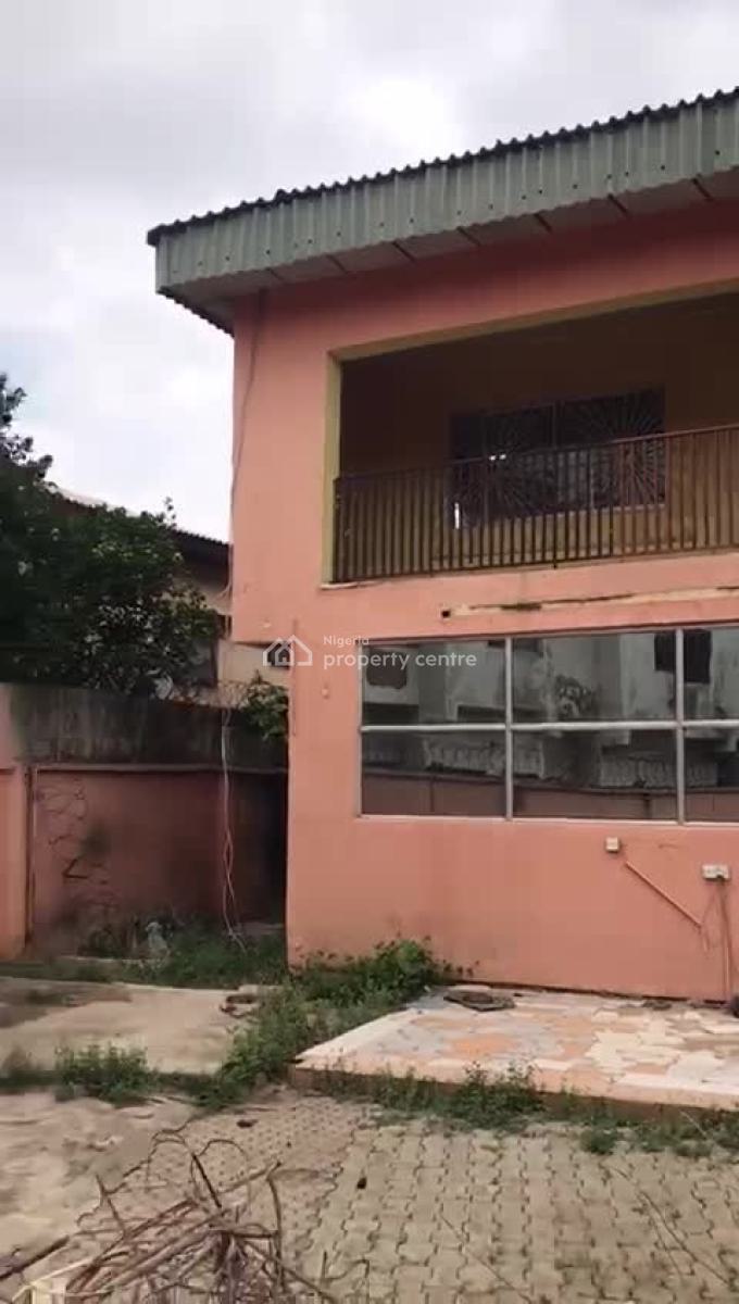 Luxurious 4-bedroom Mansion with Spacious Living & Boys Quarters, Garki, Area 8, Garki, Abuja, Semi-detached Duplex for Sale