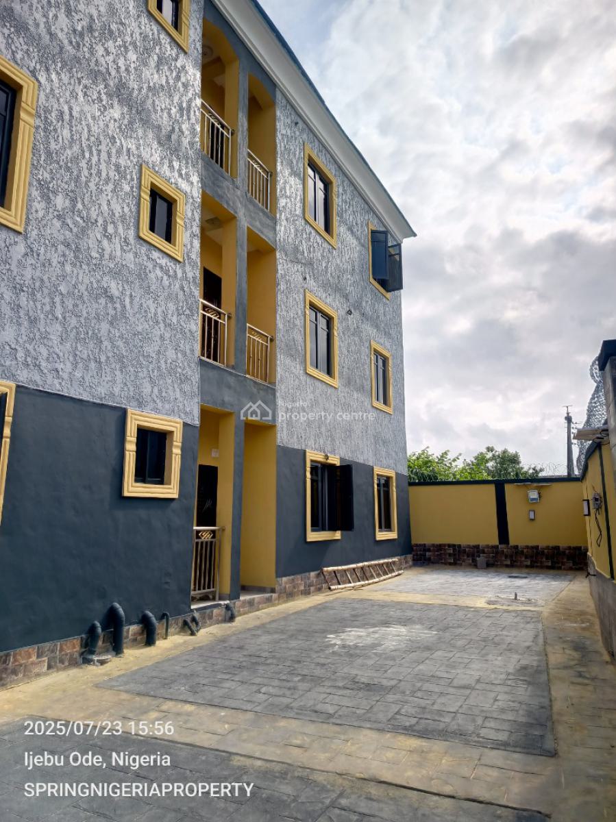 Brandnew Miniflat Upstairs with Gues, Ogombo, Ajah, Lagos, Mini Flat (room and Parlour) for Rent