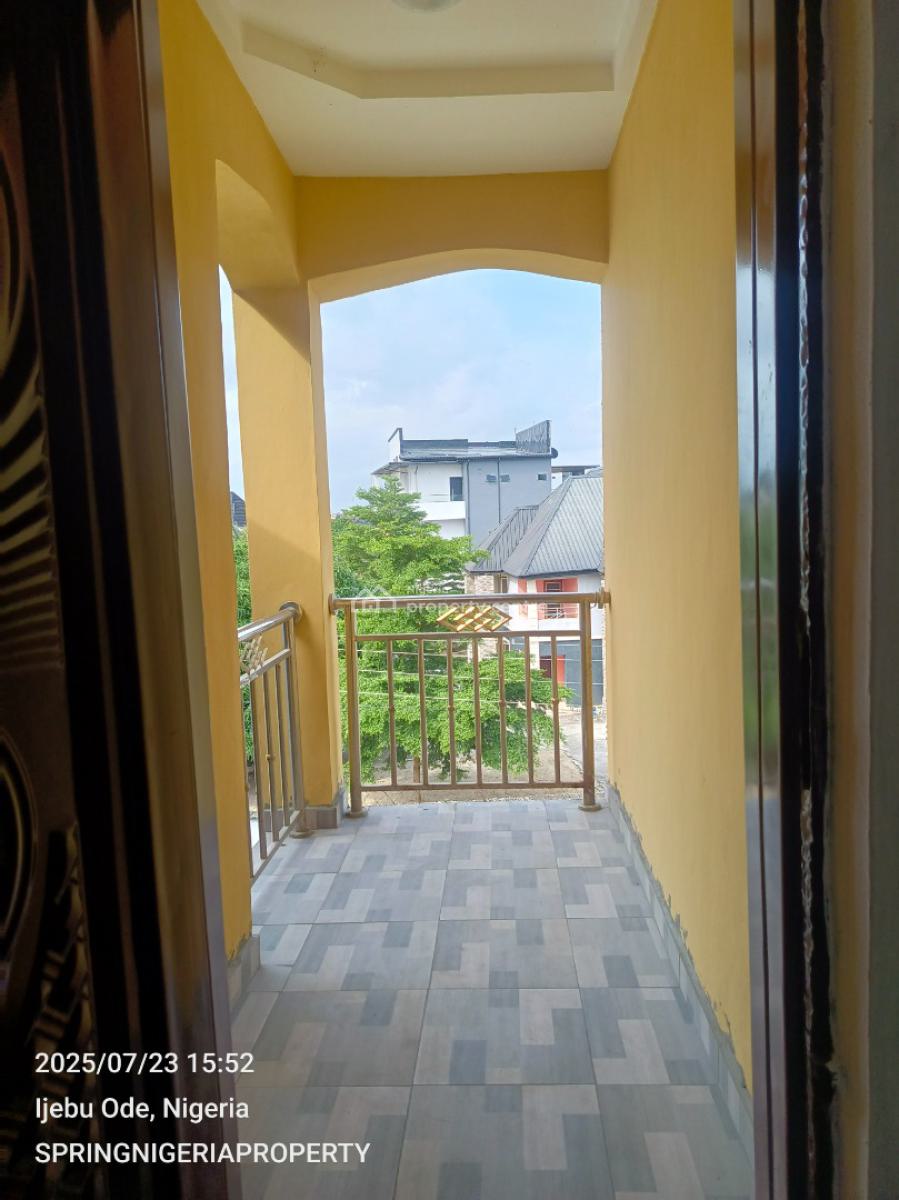 Brandnew Miniflat Upstairs with Gues, Ogombo, Ajah, Lagos, Mini Flat (room and Parlour) for Rent