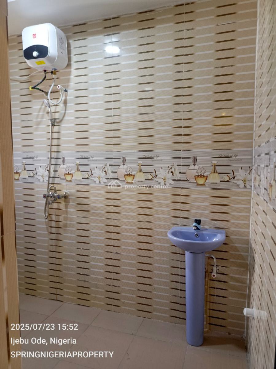 Brandnew Miniflat Upstairs with Gues, Ogombo, Ajah, Lagos, Mini Flat (room and Parlour) for Rent