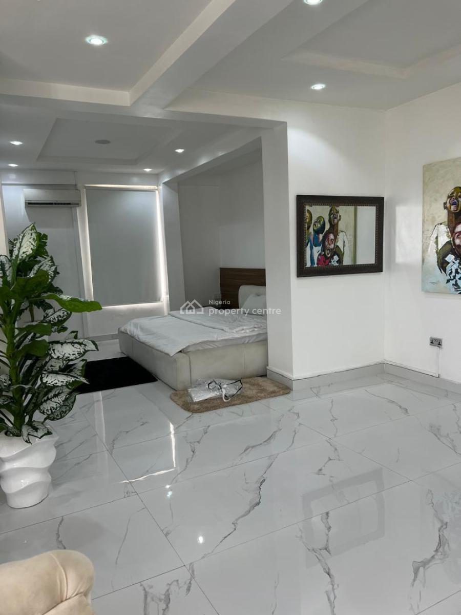Fully Furnished 4 Bedroom Penthouse with a Bq and Gym, Lekki Phase 1, Lekki, Lagos, Flat / Apartment for Rent
