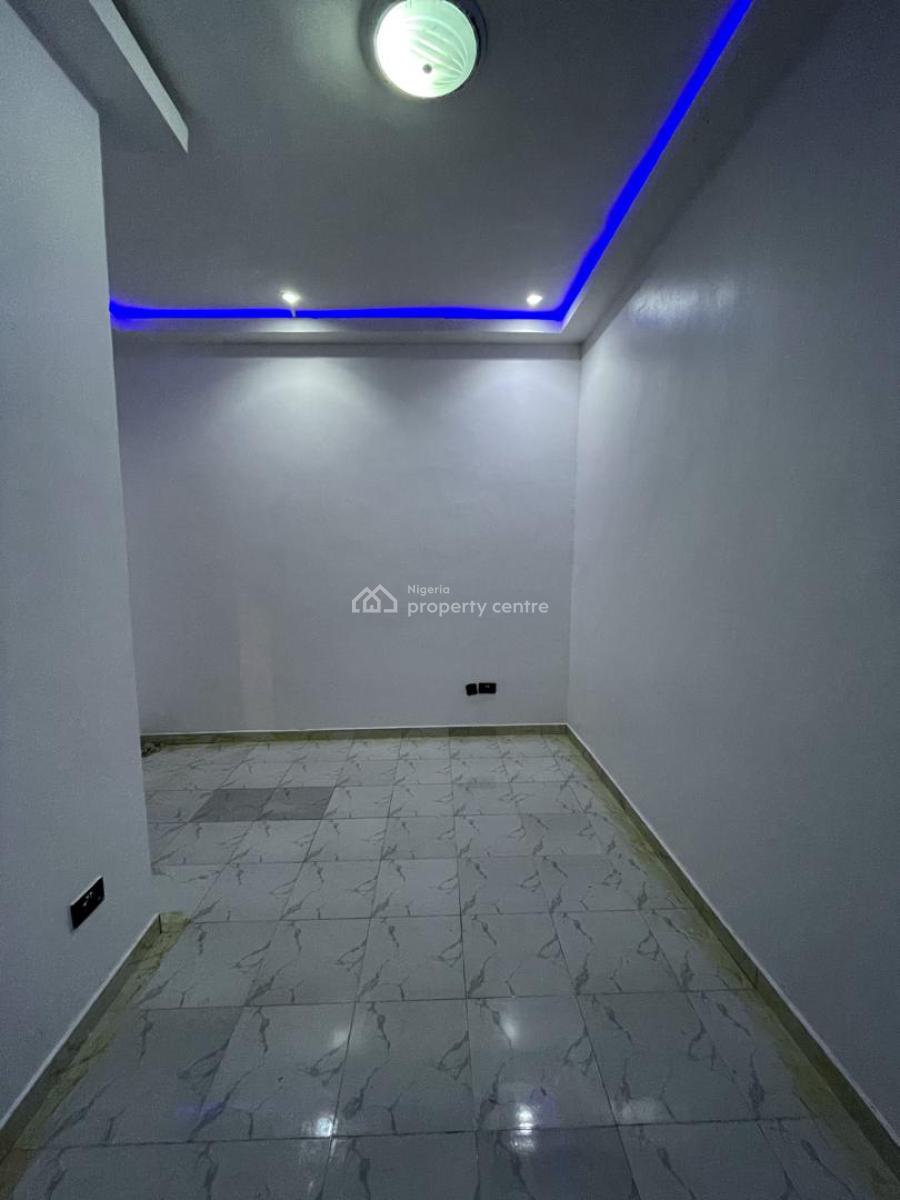 Well Built Mini Flat, Off Alpha Beach Road Eti-osa, Lekki, Lagos, Mini Flat (room and Parlour) for Rent