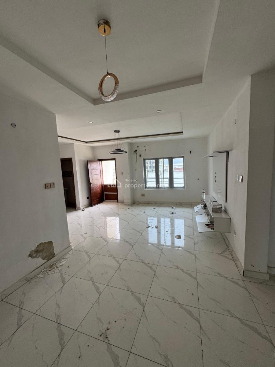 Spacious 3 Bedroom Apartment, Osapa, Lekki, Lagos, Flat / Apartment for Rent