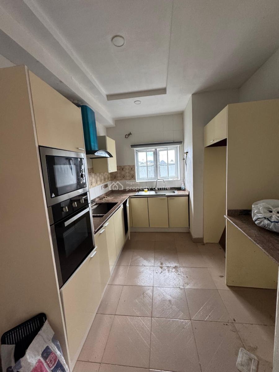 Spacious 3 Bedroom Apartment, Osapa, Lekki, Lagos, Flat / Apartment for Rent