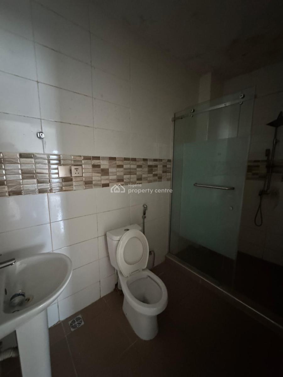 Spacious 3 Bedroom Apartment, Osapa, Lekki, Lagos, Flat / Apartment for Rent
