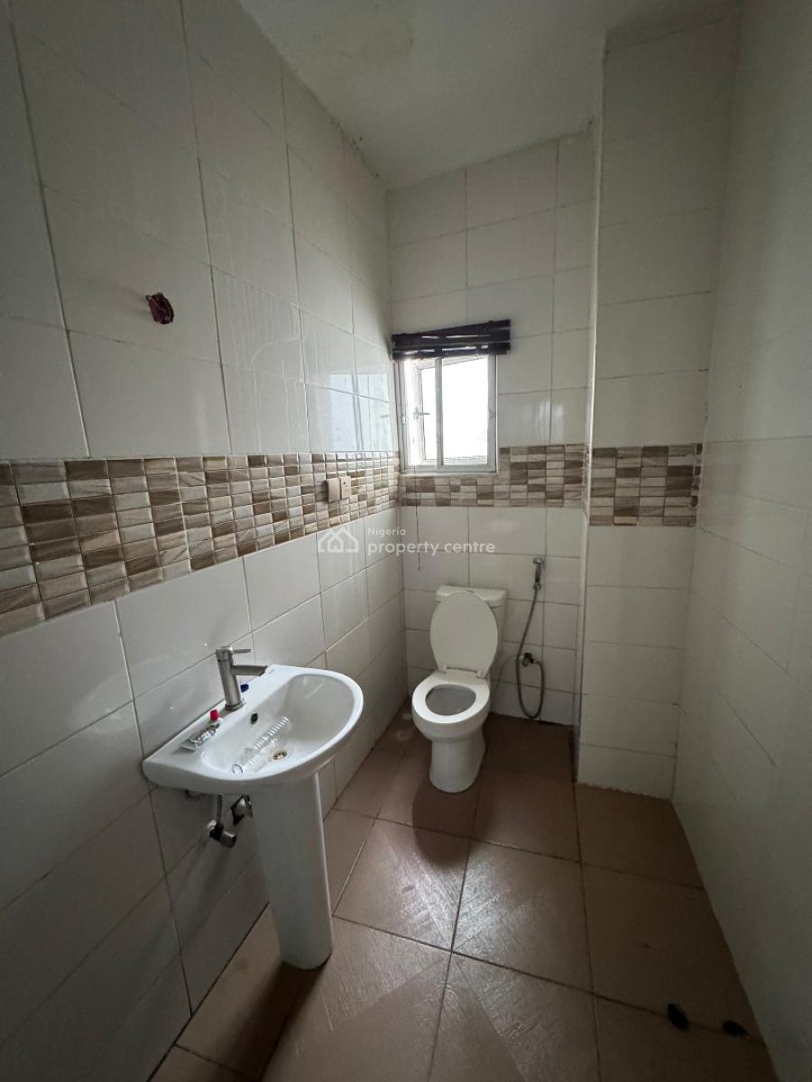 Spacious 3 Bedroom Apartment, Osapa, Lekki, Lagos, Flat / Apartment for Rent