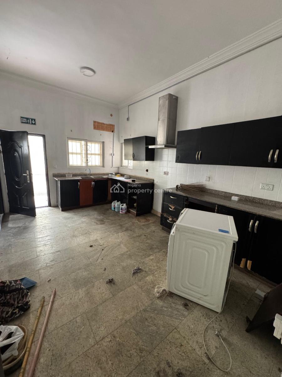 Spacious 4 Bedroom Semi Detached, Lekki Phase 1, Lekki, Lagos, Semi-detached Duplex for Rent
