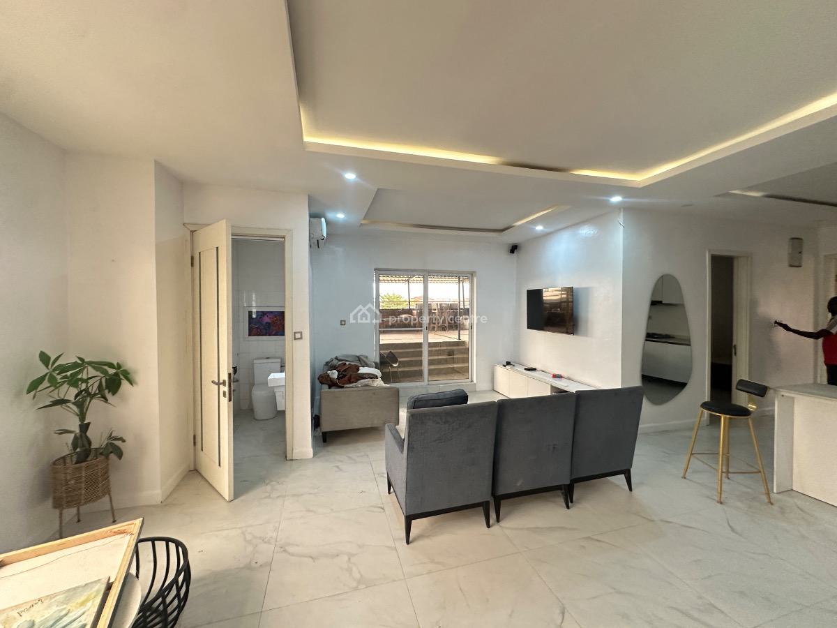 Fully Furnished and Serviced 2 Bedroom Penthouse, Lekki Phase 1, Lekki, Lagos, Flat / Apartment for Rent