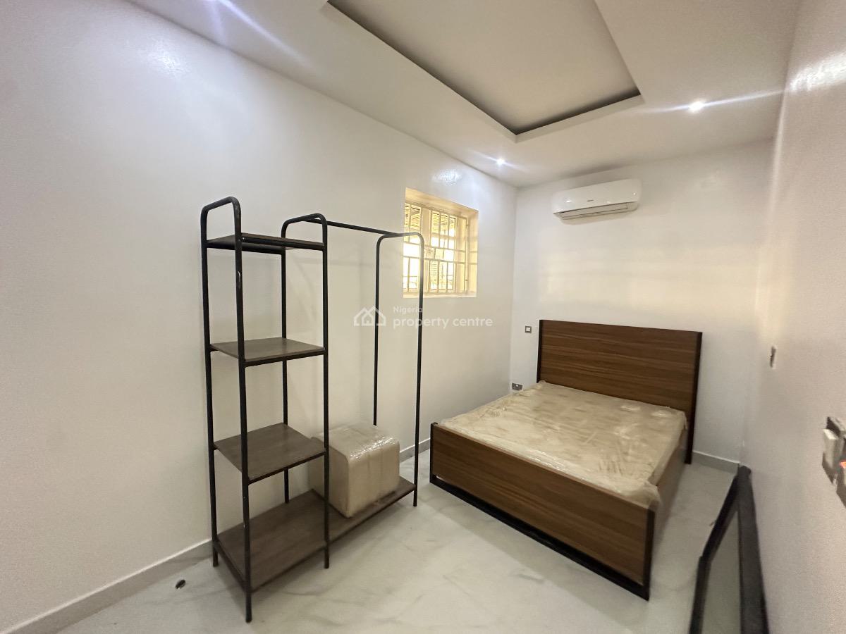 Fully Furnished and Serviced 2 Bedroom Penthouse, Lekki Phase 1, Lekki, Lagos, Flat / Apartment for Rent