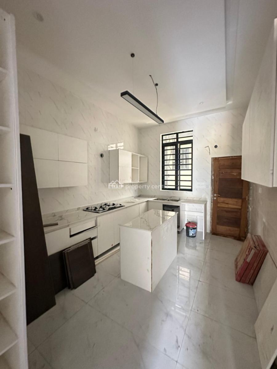 Elegant 4-bedroom Semi-detached Duplex with Bq, Lekki, Lagos, Semi-detached Duplex for Sale