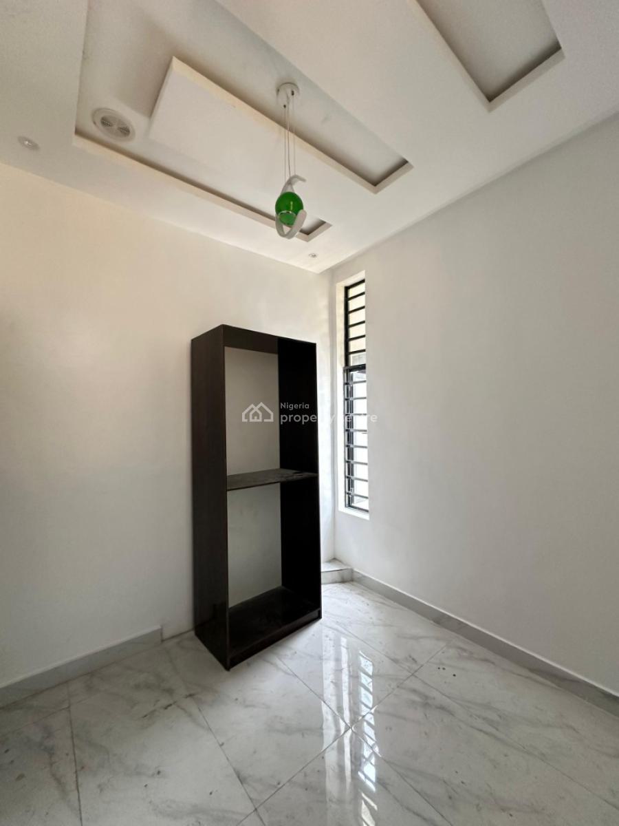 Elegant 4-bedroom Semi-detached Duplex with Bq, Lekki, Lagos, Semi-detached Duplex for Sale