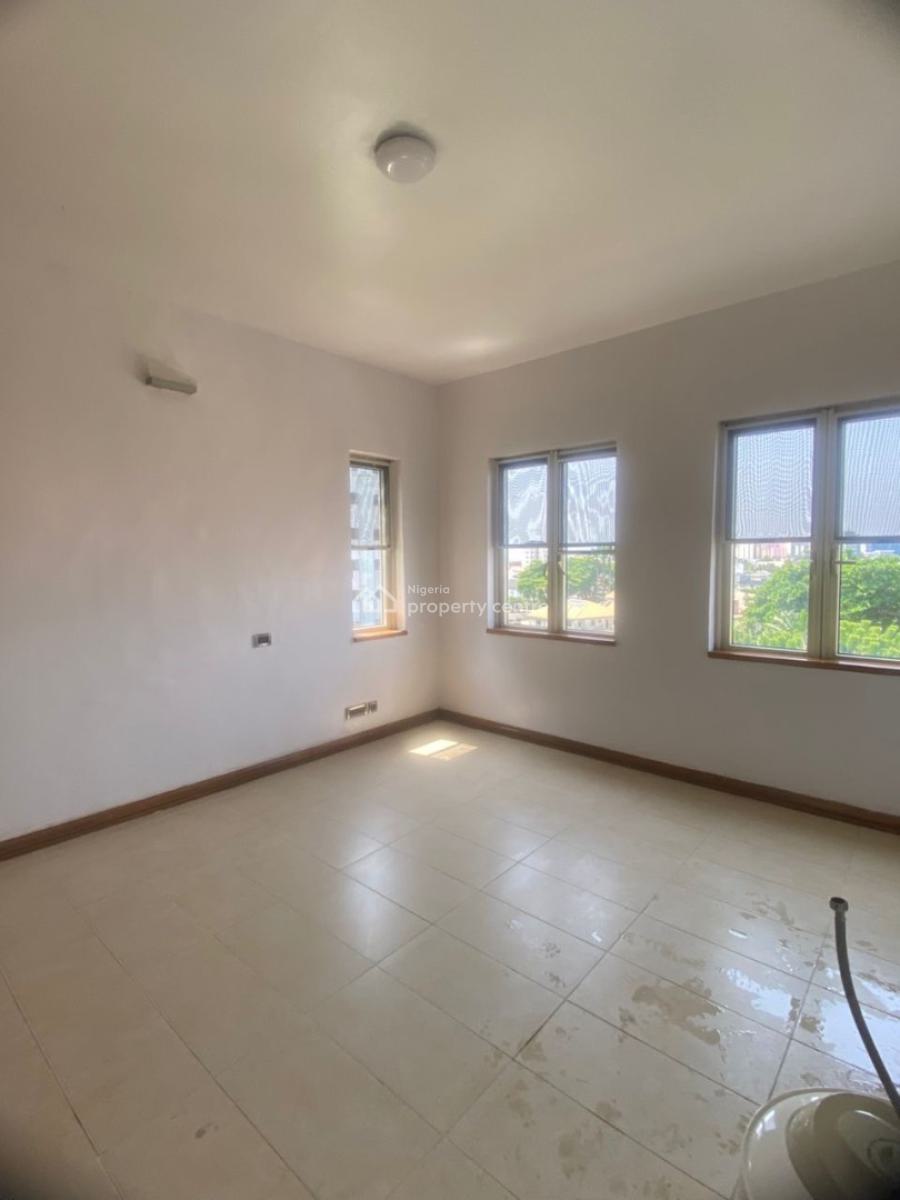 Tastefuly Built Newly Renovated Serviced 3bed Apartment with Pool, Ikoyi ,lagos ,nigeria, Ikoyi, Lagos, Flat / Apartment for Rent