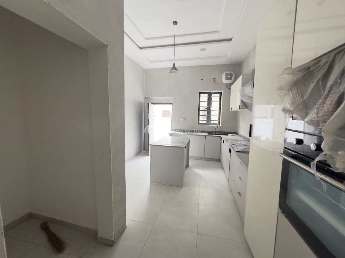 5 Bedroom Fully Detached Duplex in a Secure Estate, Chevron, Lekki, Lagos, Detached Duplex for Sale