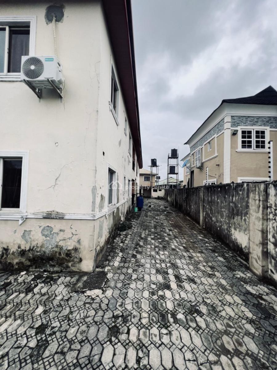 House, Badore, Badore, Ajah, Lagos, Block of Flats for Sale