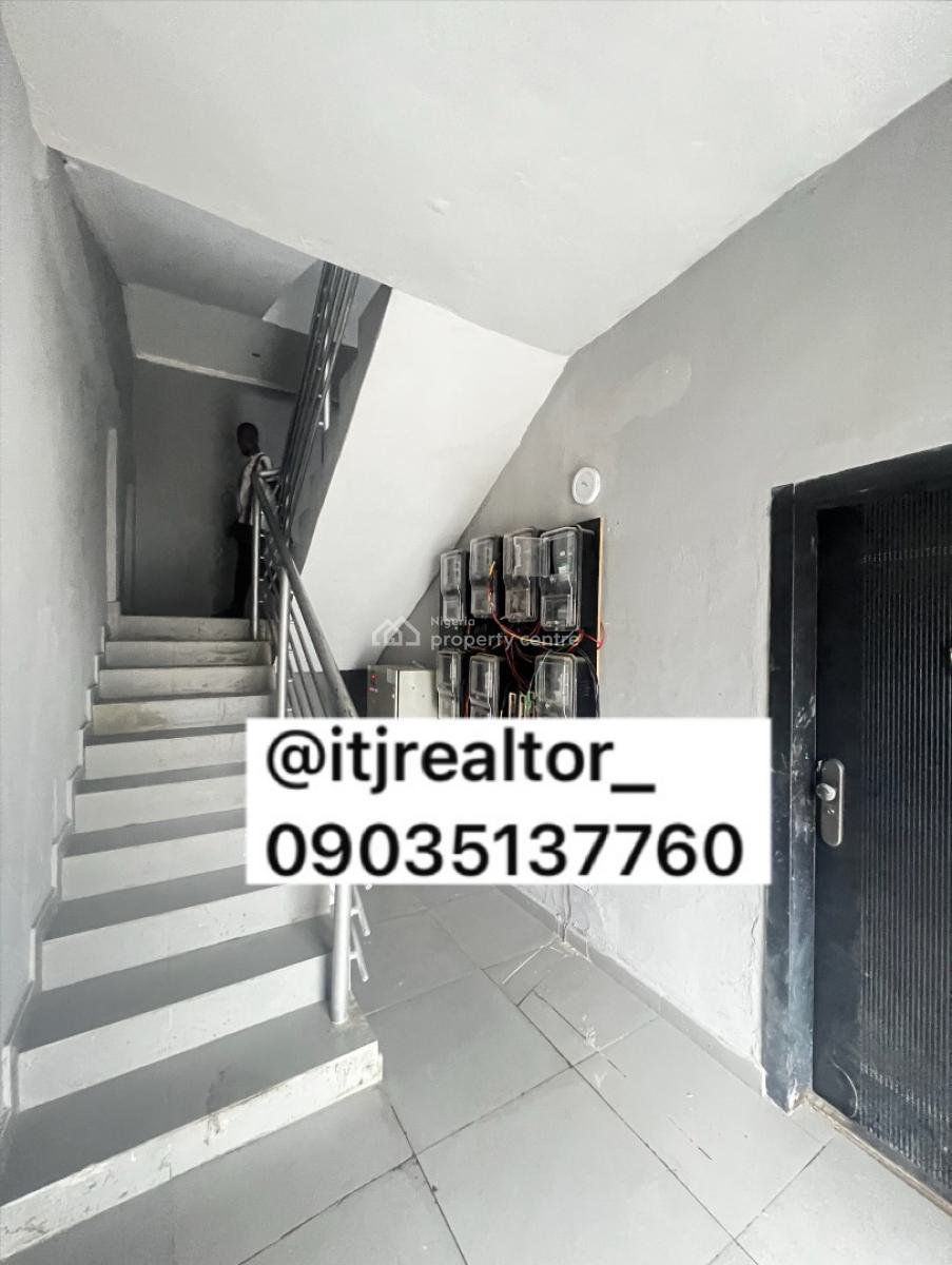 Spacious 3 Bedroom Apartment with Bq, Osapa London, Osapa, Lekki, Lagos, Block of Flats for Sale