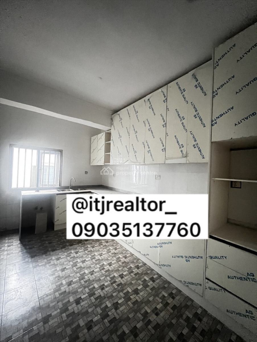 Spacious 3 Bedroom Apartment with Bq, Osapa London, Osapa, Lekki, Lagos, Block of Flats for Sale