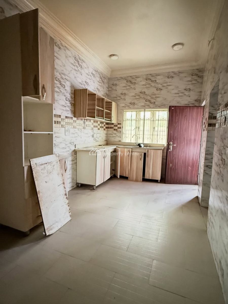 Luxury 6 Bedroom Spacious Terrace Duplex with Bq. Good Access Road, Serene Neighborhood, Katampe Extension, Katampe, Abuja, Terraced Duplex for Rent
