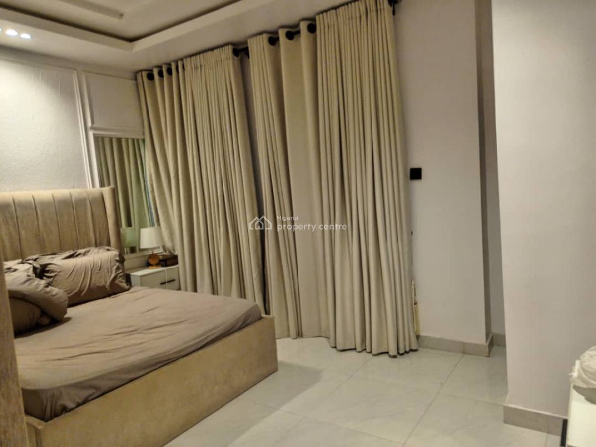 Well Maintained 2 Bedroom Flat with Excellent Facilities, Ologolo, Lekki, Lagos, Flat / Apartment for Rent