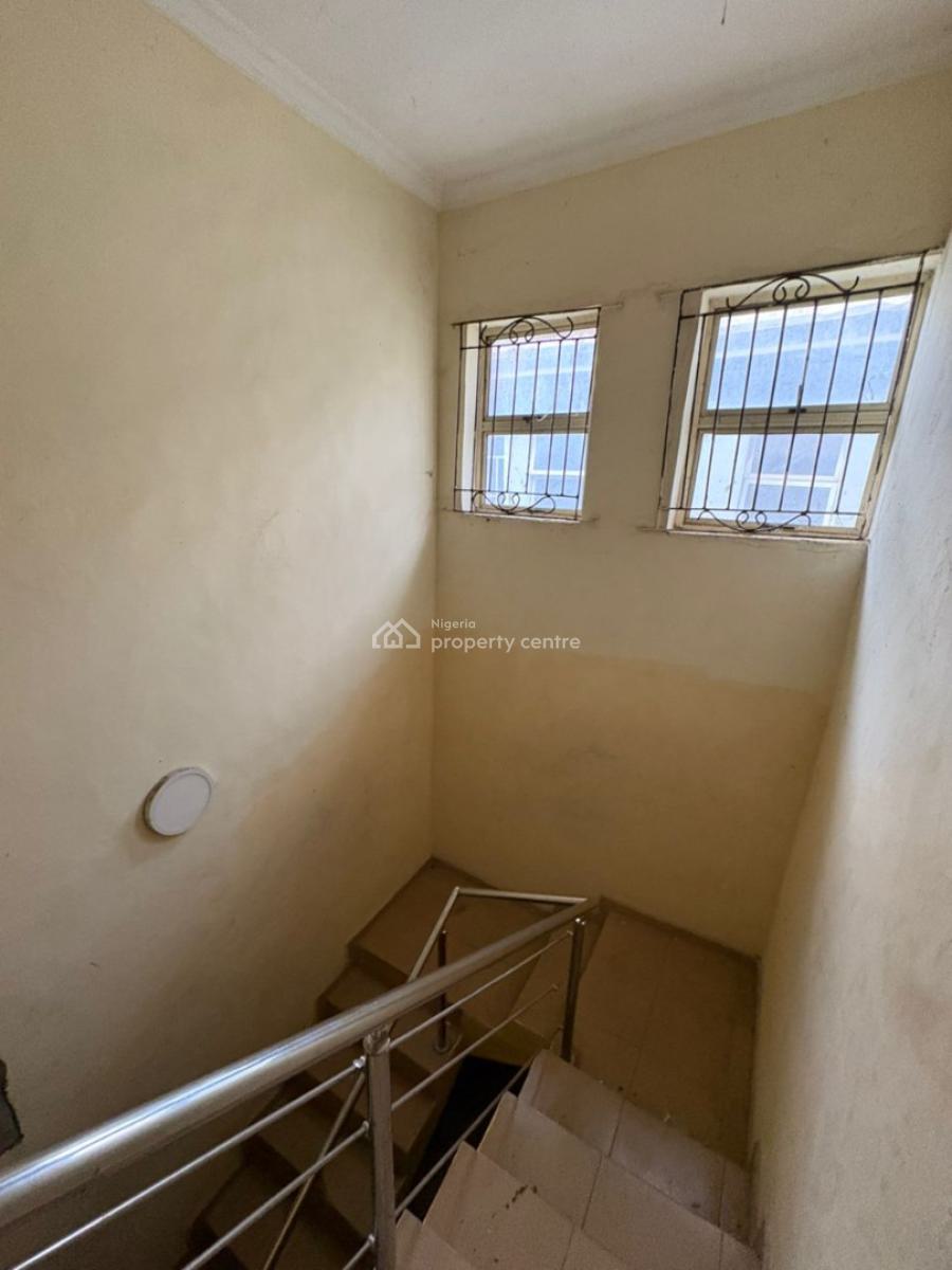 a Nice 4 Bedroom Duplex (self Compound), Kolapo Ishola Gra, Akobo, Ibadan, Oyo, Detached Duplex for Rent