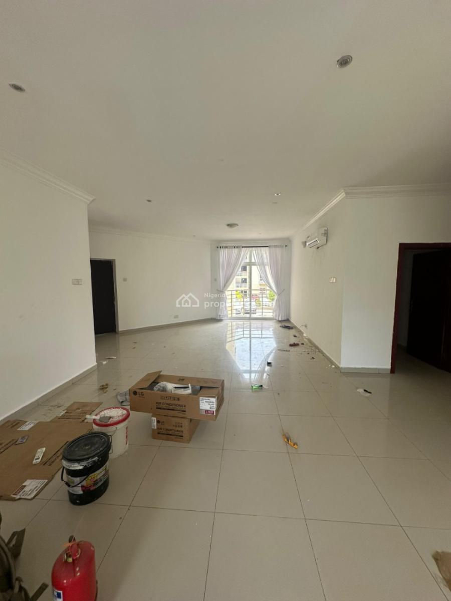 Fantastic 3 Bedroom Flat, Cromwell Estate Off Chevron Drive, Lekki Expressway, Lekki, Lagos, Flat / Apartment for Sale