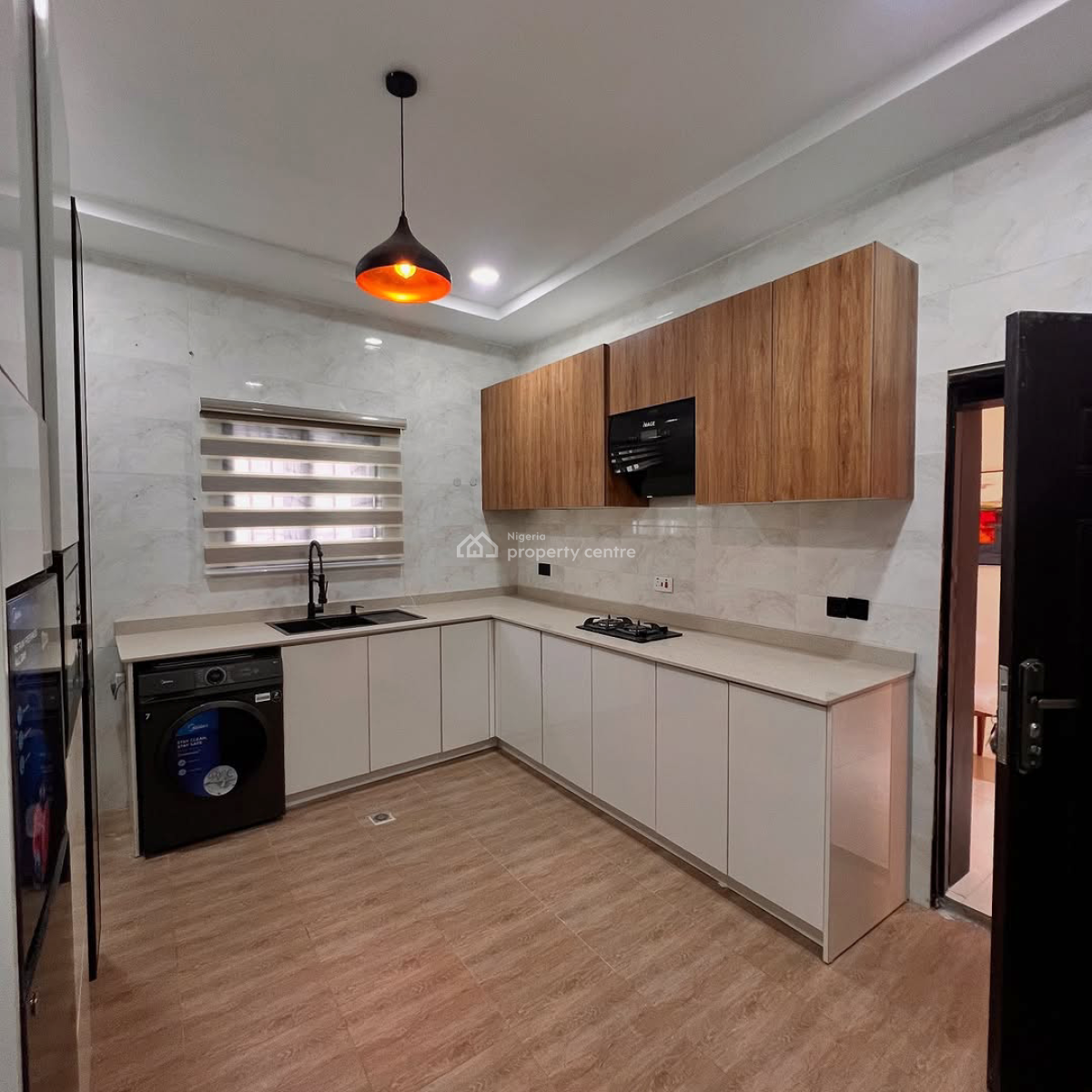 Tastefully Furnished Brand New 2 Bedroom Flat in Prime Location, Gilmore, Jahi, Abuja, Flat / Apartment for Sale