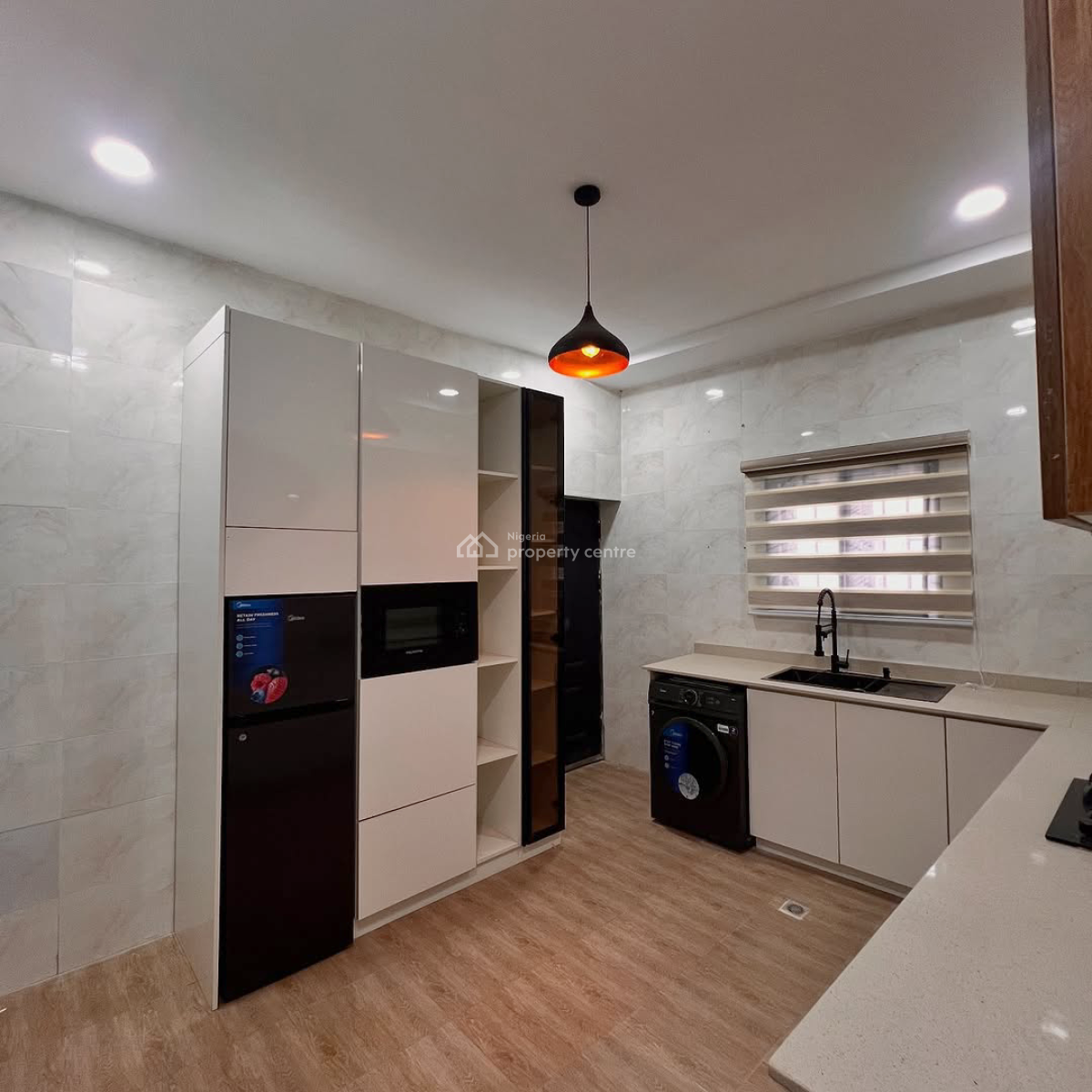 Tastefully Furnished Brand New 2 Bedroom Flat in Prime Location, Gilmore, Jahi, Abuja, Flat / Apartment for Sale
