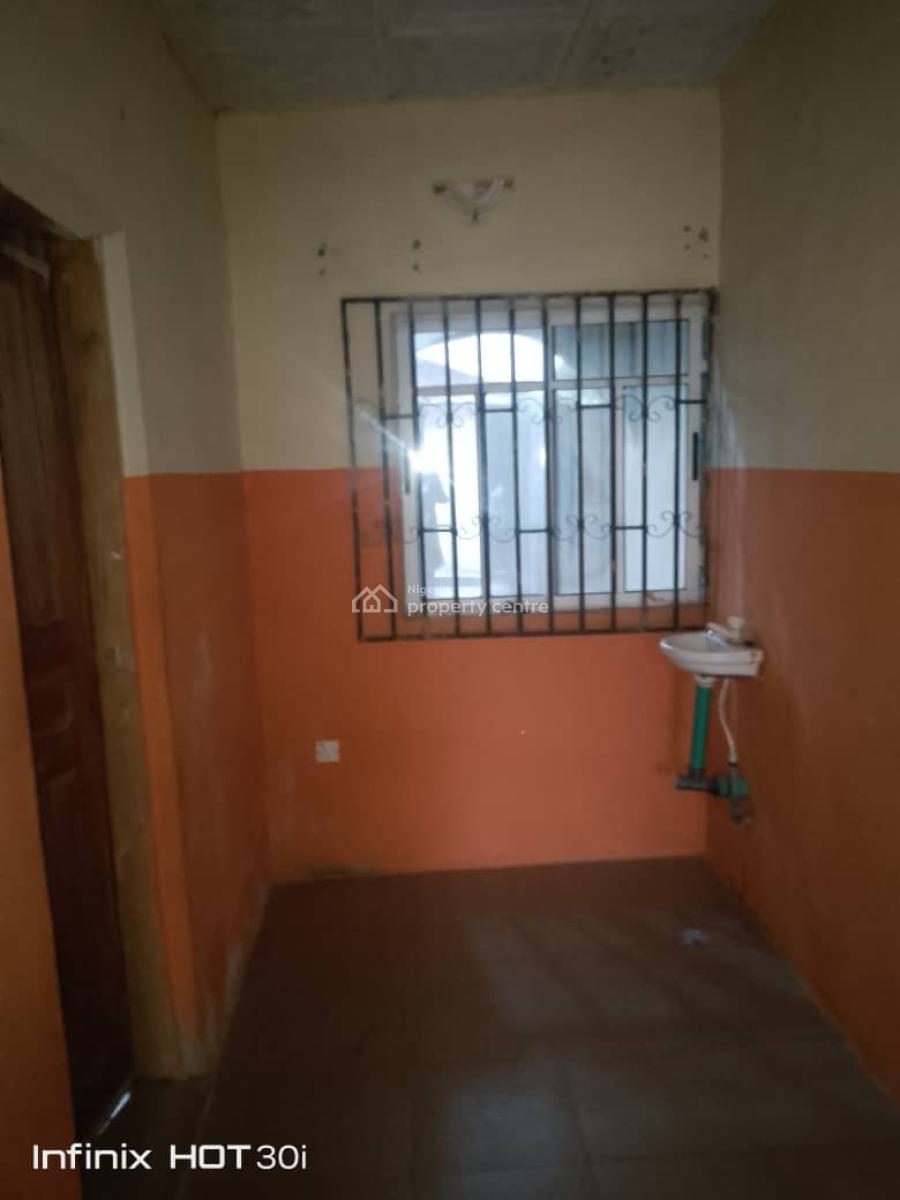 Twin Flat of 2 Bedroom Each with a Good Road Network, Alagbayun, Oremeji,, Alakia, Ibadan, Oyo, Block of Flats for Sale