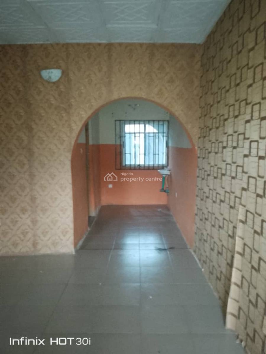 Twin Flat of 2 Bedroom Each with a Good Road Network, Alagbayun, Oremeji,, Alakia, Ibadan, Oyo, Block of Flats for Sale