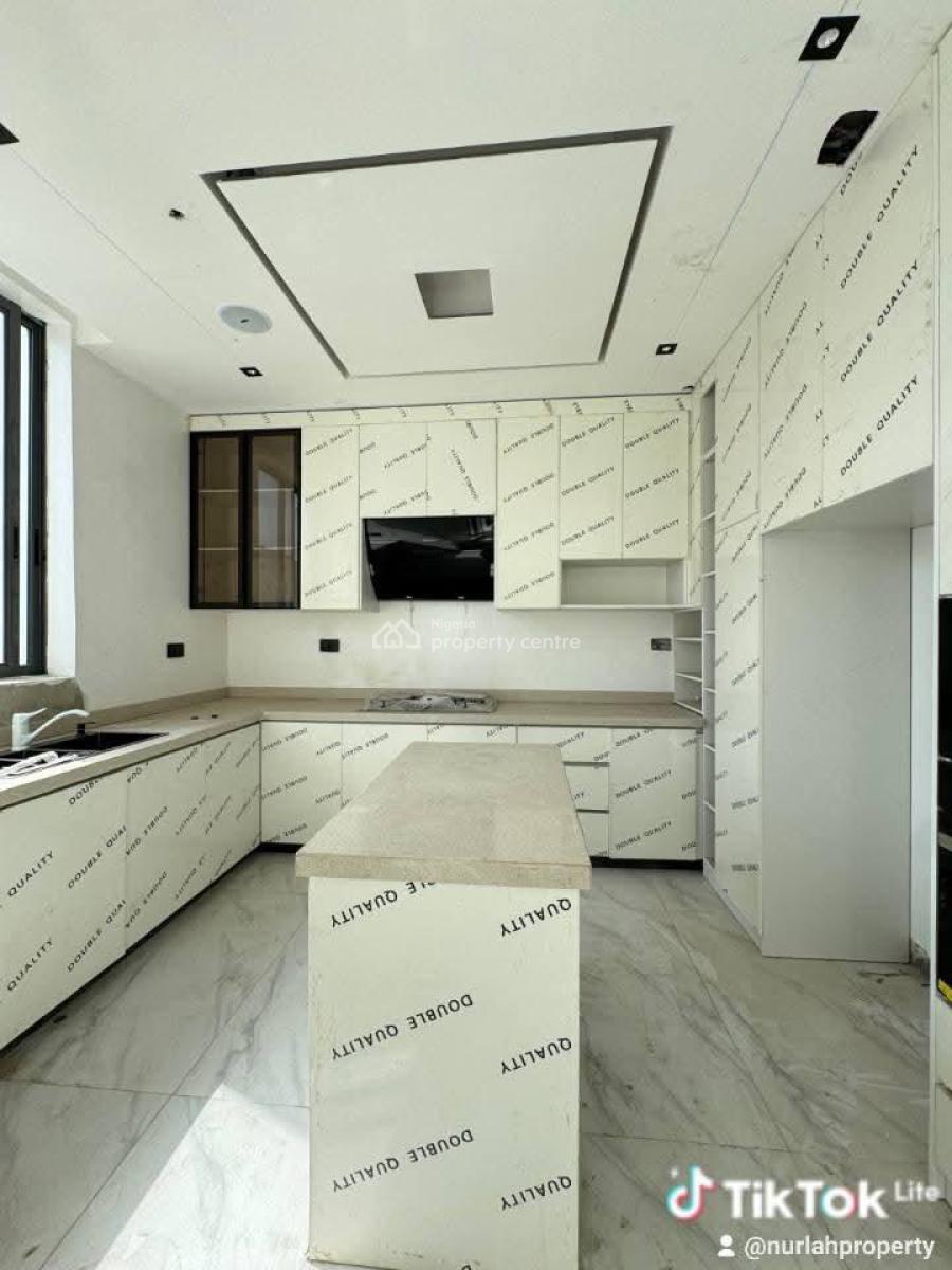 Stunning 3 Bedroom Apartment with an Elevator, Pool Hym, Lekki Phase 2, Lekki, Lagos, Flat / Apartment for Sale