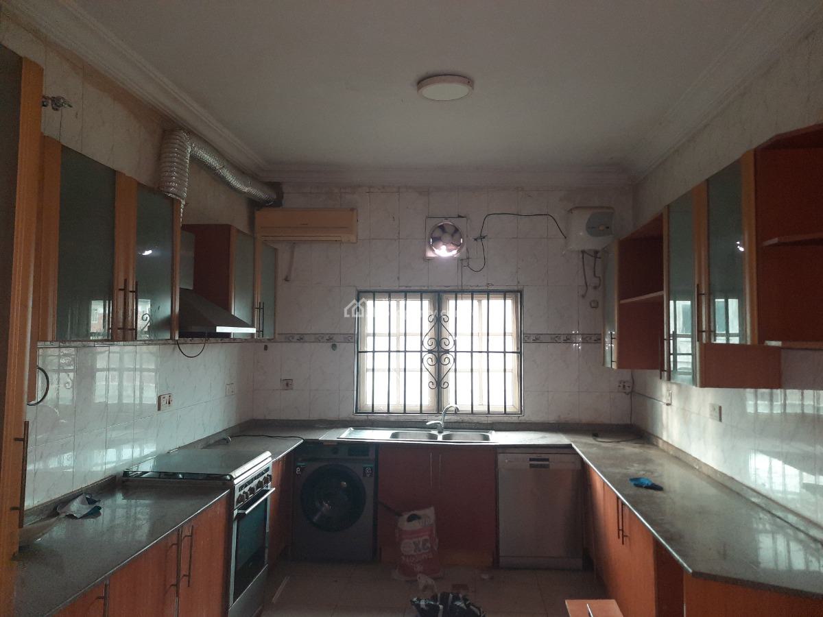 Fully Serviced 3-bedroom Apartment + B.q, Ikeja Gra, Ikeja, Lagos, Flat / Apartment for Rent