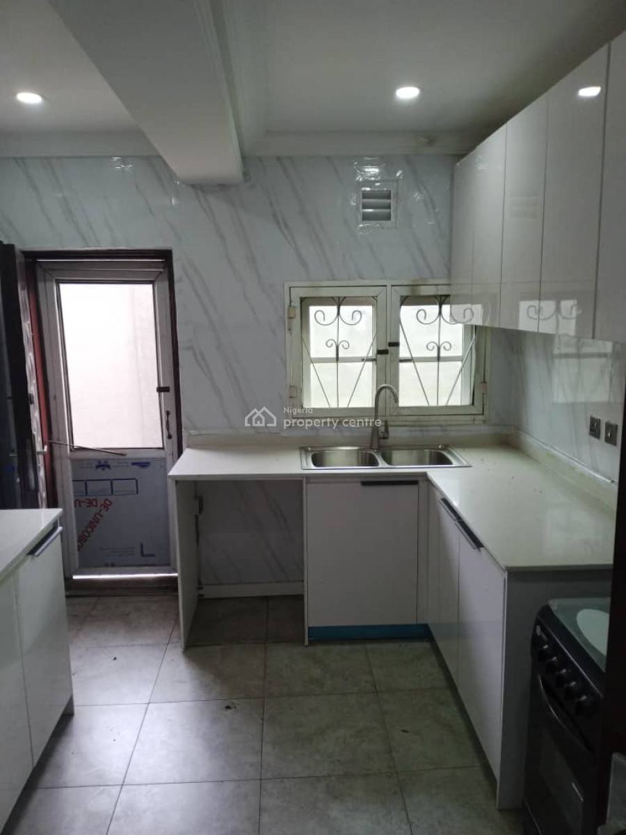 Beautiful & Serviced 3 Bedroom Flat on The Ground Floor, Off Chief Collins Street, Lekki Phase 1, Lekki, Lagos, Flat / Apartment for Rent