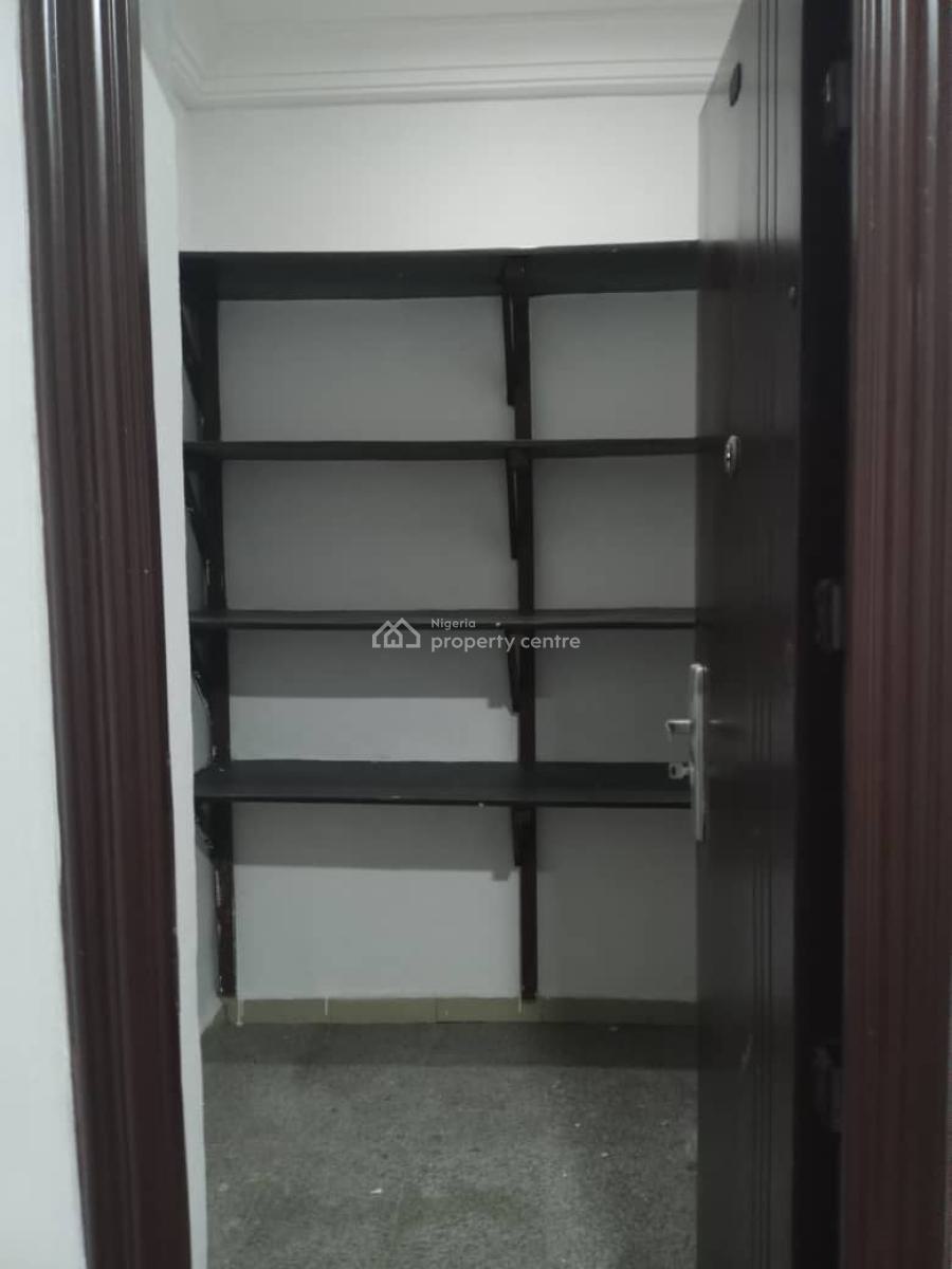 Beautiful & Serviced 3 Bedroom Flat on The Ground Floor, Off Chief Collins Street, Lekki Phase 1, Lekki, Lagos, Flat / Apartment for Rent