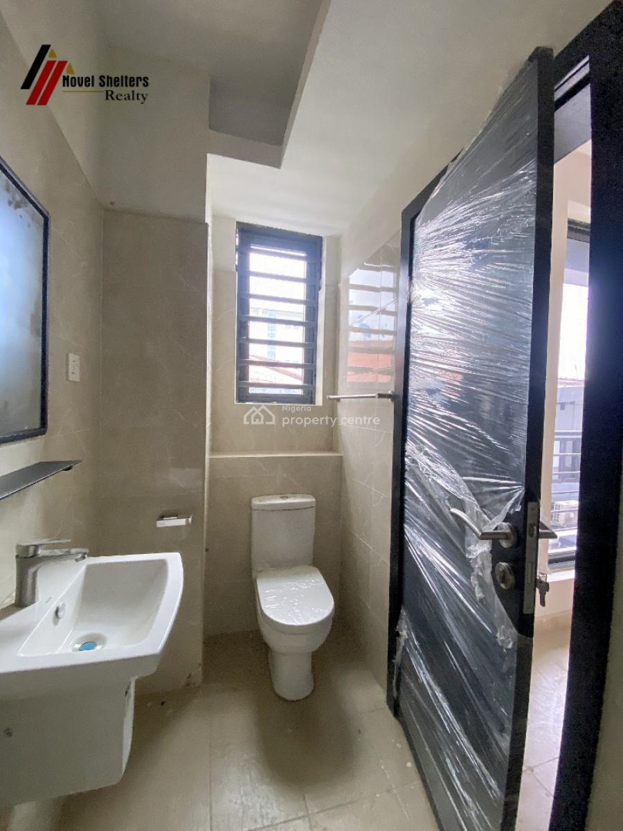 Contemporary 3 Bedroom Penthouse Apartment with Attached Bq, Lekki Phase 1, Lekki, Lagos, Flat / Apartment for Sale