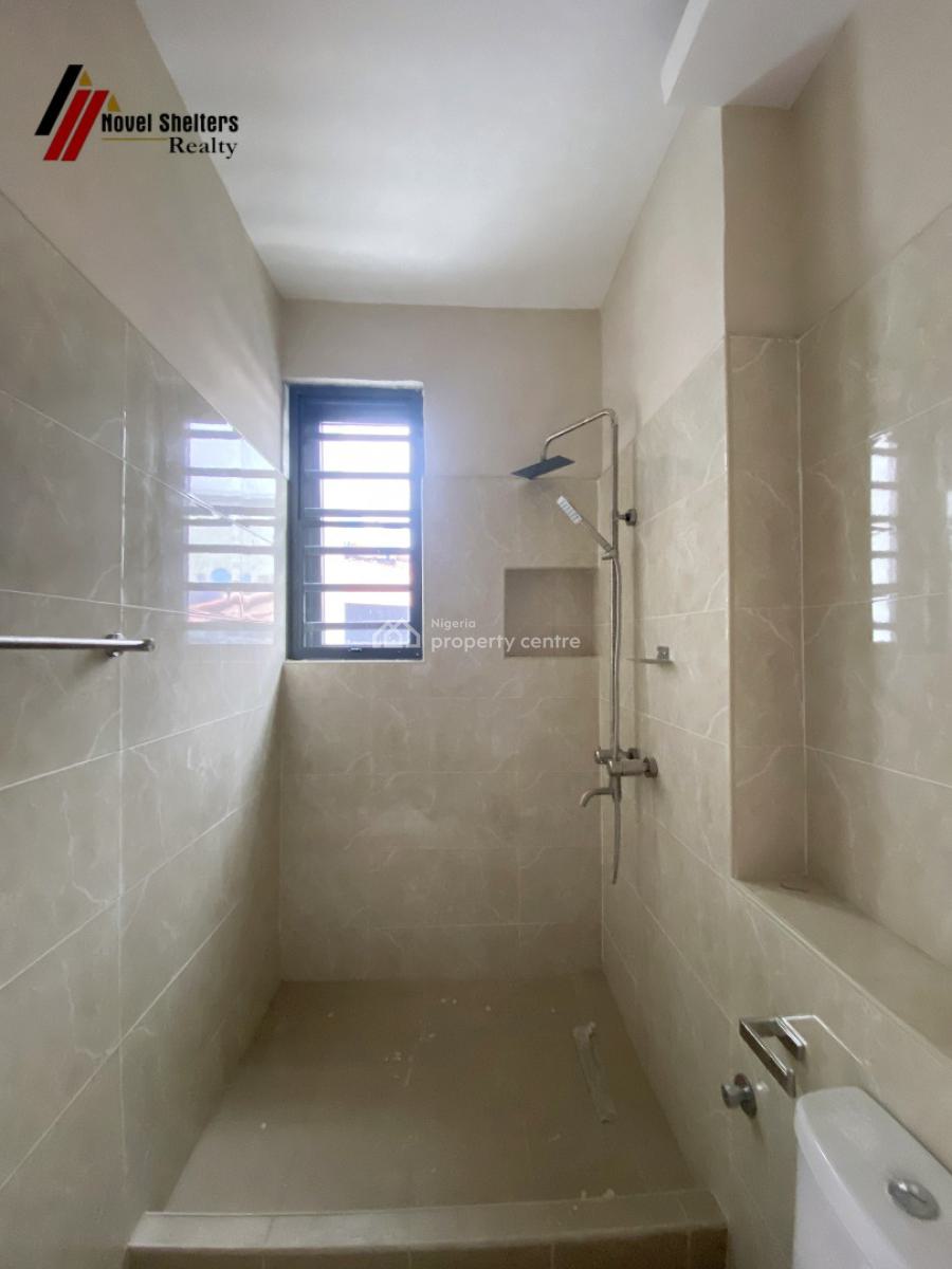 Contemporary 3 Bedroom Penthouse Apartment with Attached Bq, Lekki Phase 1, Lekki, Lagos, Flat / Apartment for Sale