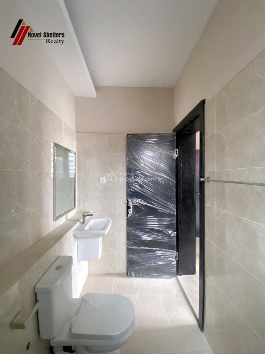 Contemporary 3 Bedroom Penthouse Apartment with Attached Bq, Lekki Phase 1, Lekki, Lagos, Flat / Apartment for Sale
