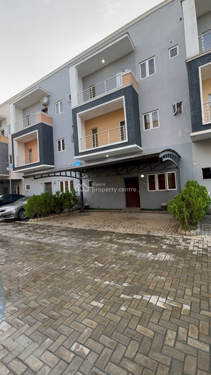 Luxurious 4-bedroom Duplex with Bq in a Nice Environment, Jahi, Jahi, Abuja, Terraced Duplex for Rent