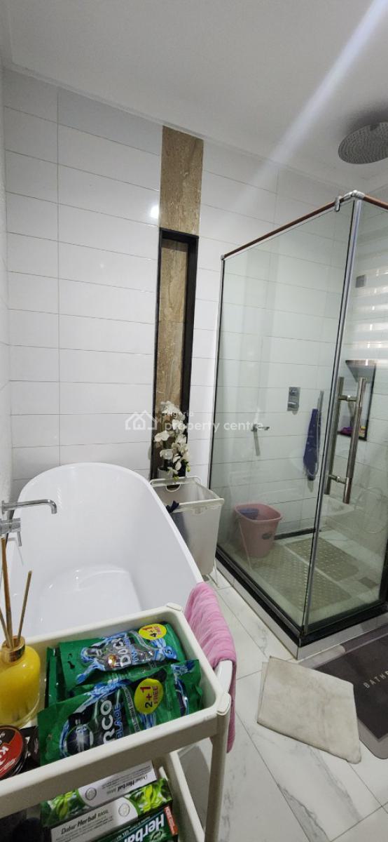 Fully Detached Luxurious 4 Bedrooms House with a Guest Chalet and Bq, Kukwaba, Abuja, House for Sale