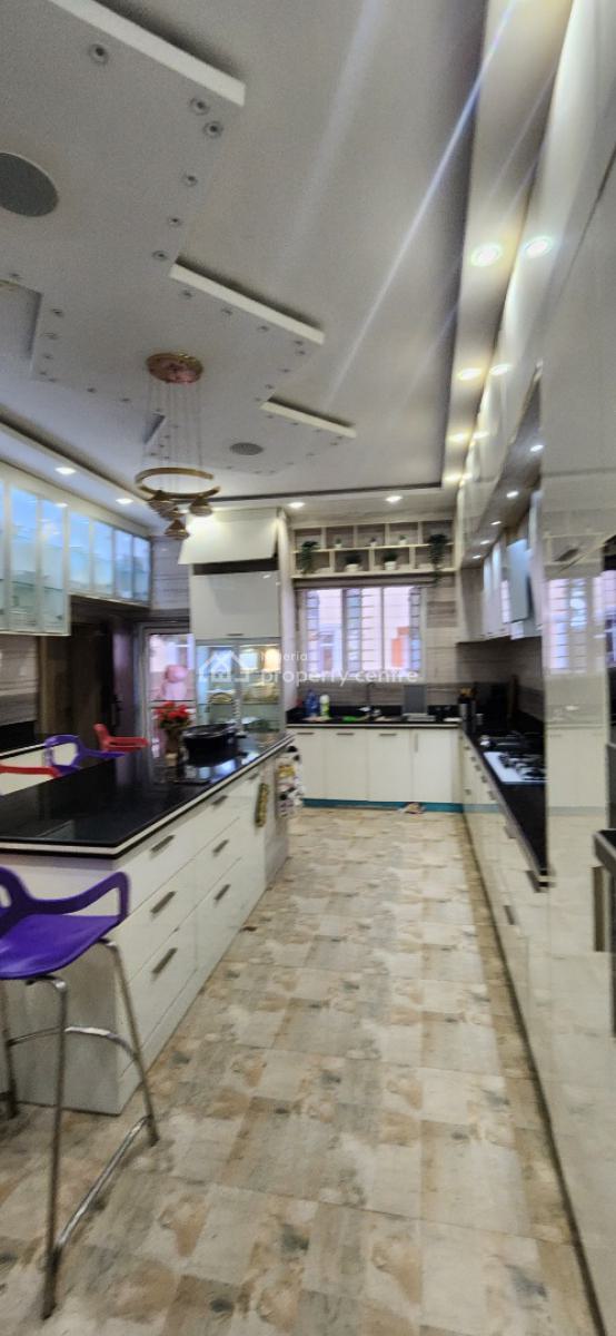 Fully Detached Luxurious 4 Bedrooms House with a Guest Chalet and Bq, Kukwaba, Abuja, House for Sale