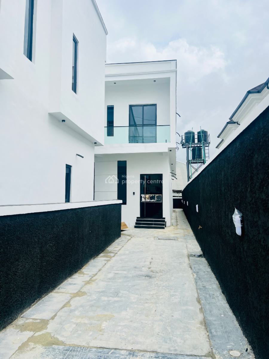 4 Bedroom Duplex in a Prime and Secure Estate, Thomas Estate, Ajah, Lagos, Detached Duplex for Sale