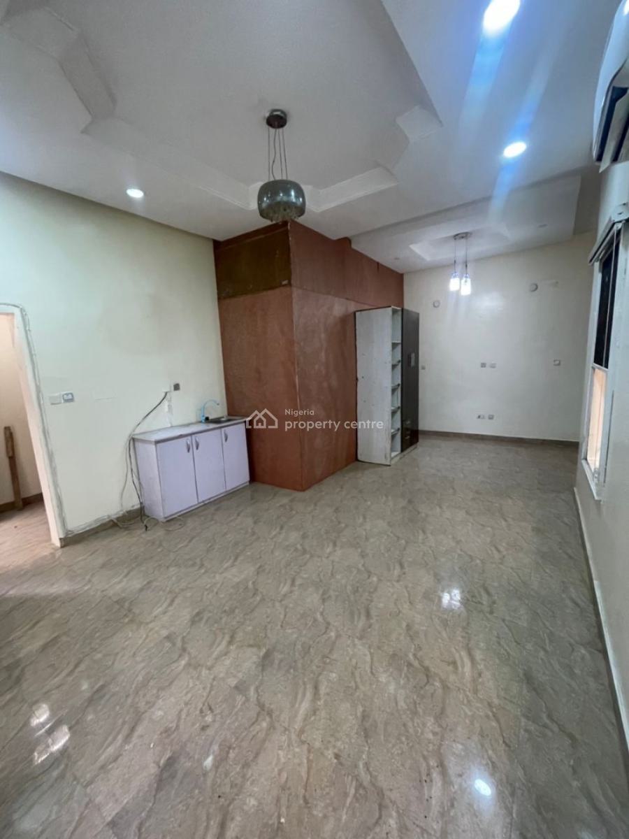 Spacious 1 Bedroom Apartment, Chevron, Lekki, Lagos, Flat / Apartment for Rent